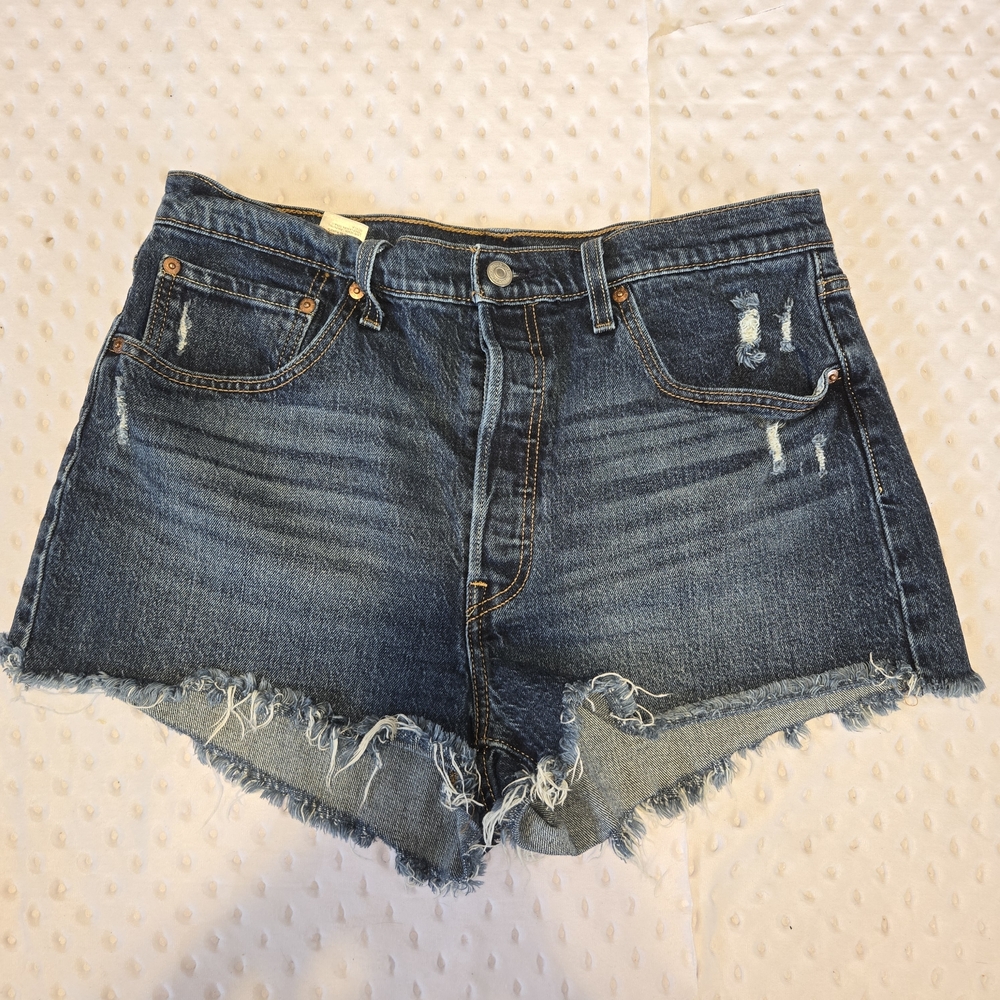 Women's Levi's Dark Wash Distressed Jean Shorts Sz 32